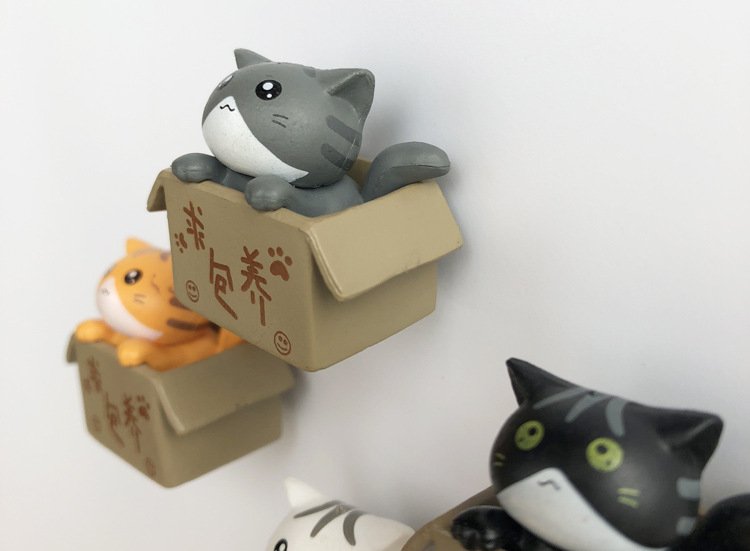 wholesale super cute cat fridge magnets, 3d cardboard cat magnetic stickers, white and black cats, adorable cat fridge magnets factory direct
