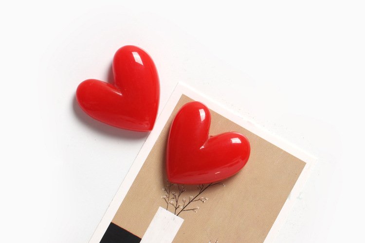 wholesale cute love-theme heart-shaped fridge magnets, fridge decorative stickers, strong magnetic stickers, message stickers, red and peach hearts factory direct