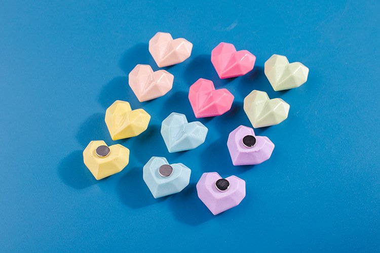 wholesale same style rhombus and heart-shaped creative fridge magnets, couples' wedding cartoon 3d peach heart resin magnets factory direct