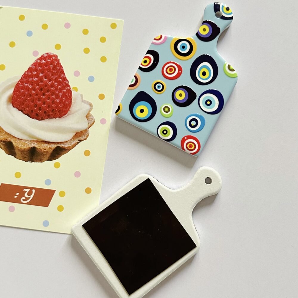 wholesale embossed cutting board-shaped fridge magnets with retro color patterns, european and american style magnetic stickers for home decoration factory direct