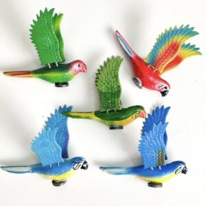 wholesale adorable realistic bird-shaped fridge magnets with movable limbs, colorful painted design for home daily use factory direct