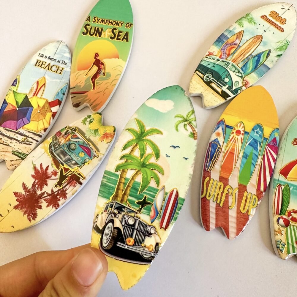 wholesale skateboard-shaped fridge magnets with gold-plated craftsmanship, 3d texture, unique and creative ceramic design for decorative crafts factory direct