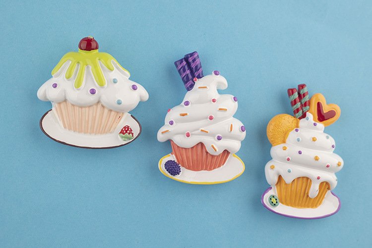 wholesale realistic 3d ice cream cone and cake fridge magnets, magnetic stickers, refrigerator door decorations, ironstone magnets, magnetic iron photo stickers factory direct