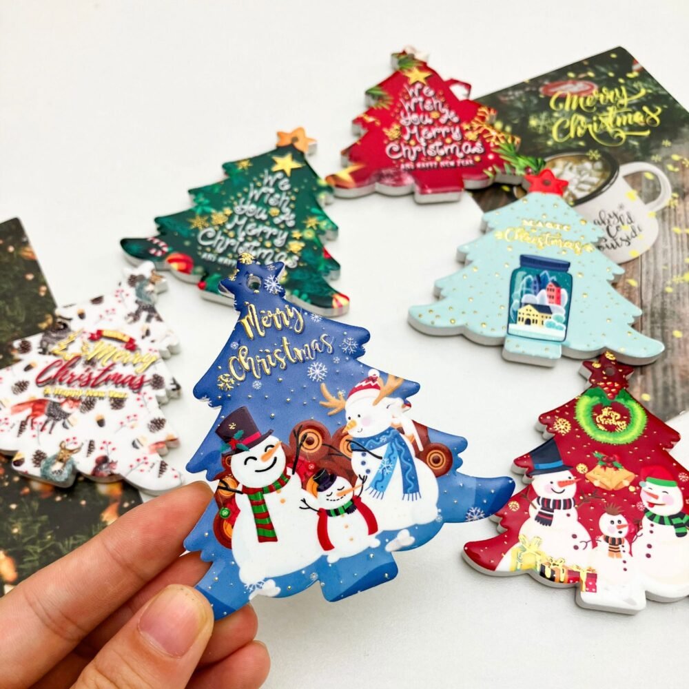 wholesale christmas tree party decorations, ceramic fridge magnets with embossed texture and gold-plated craftsmanship, creative home hanging accessories factory direct