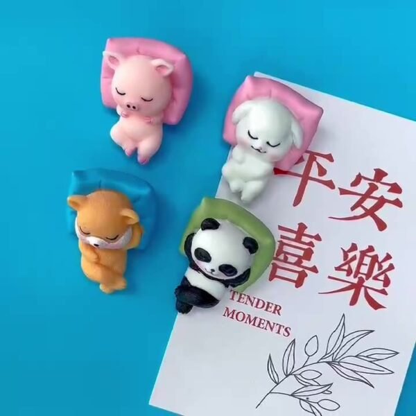 wholesale animal fridge magnets: pandas, pink pigs, little dogs, white rabbits, sleeping beds, tablecloths factory direct