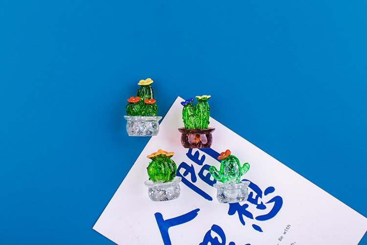 wholesale creative simulated plant cactus and succulent magnetic fridge magnets, cartoon transparent resin magnetic stickers for office decoration factory direct