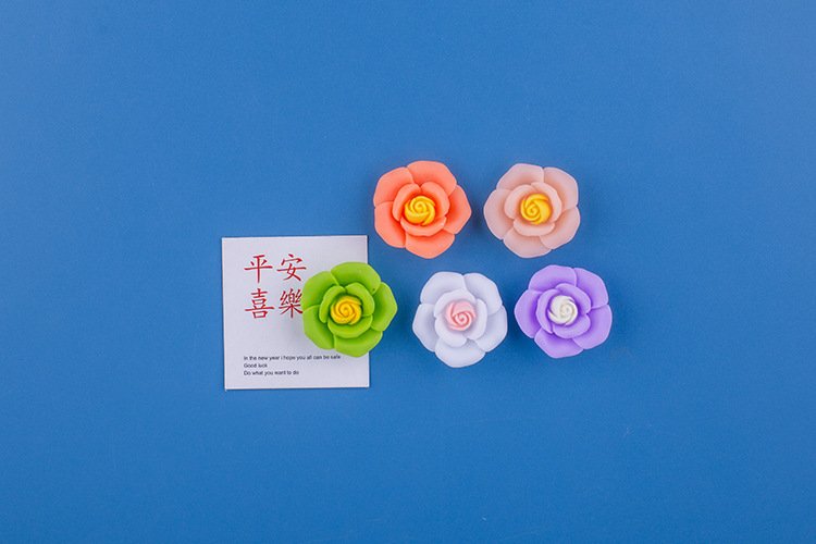 wholesale macaron mini five-petal flower fridge magnets, magnetic stickers, personalized creative and cute decorative resin magnetic stickers factory direct