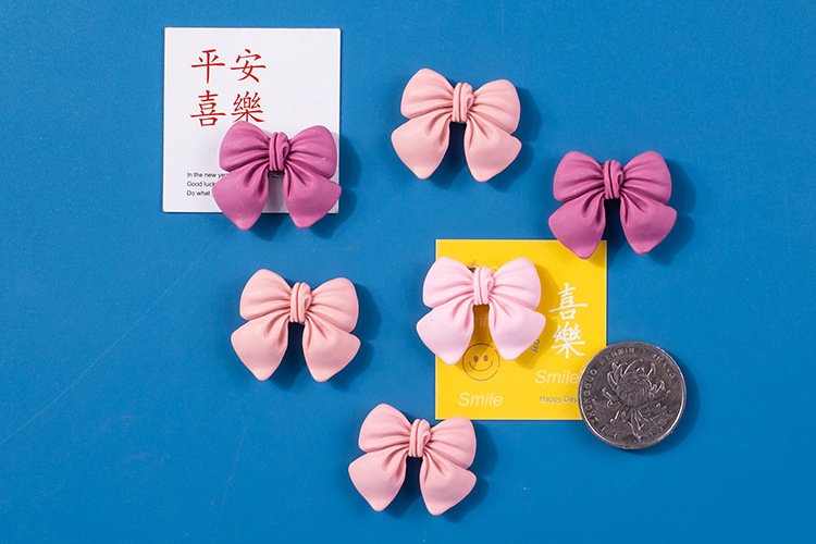 wholesale cute pink bow handmade diy mobile phone cases, fridge and cup stickers, hair clips and accessories, resin components and materials factory direct