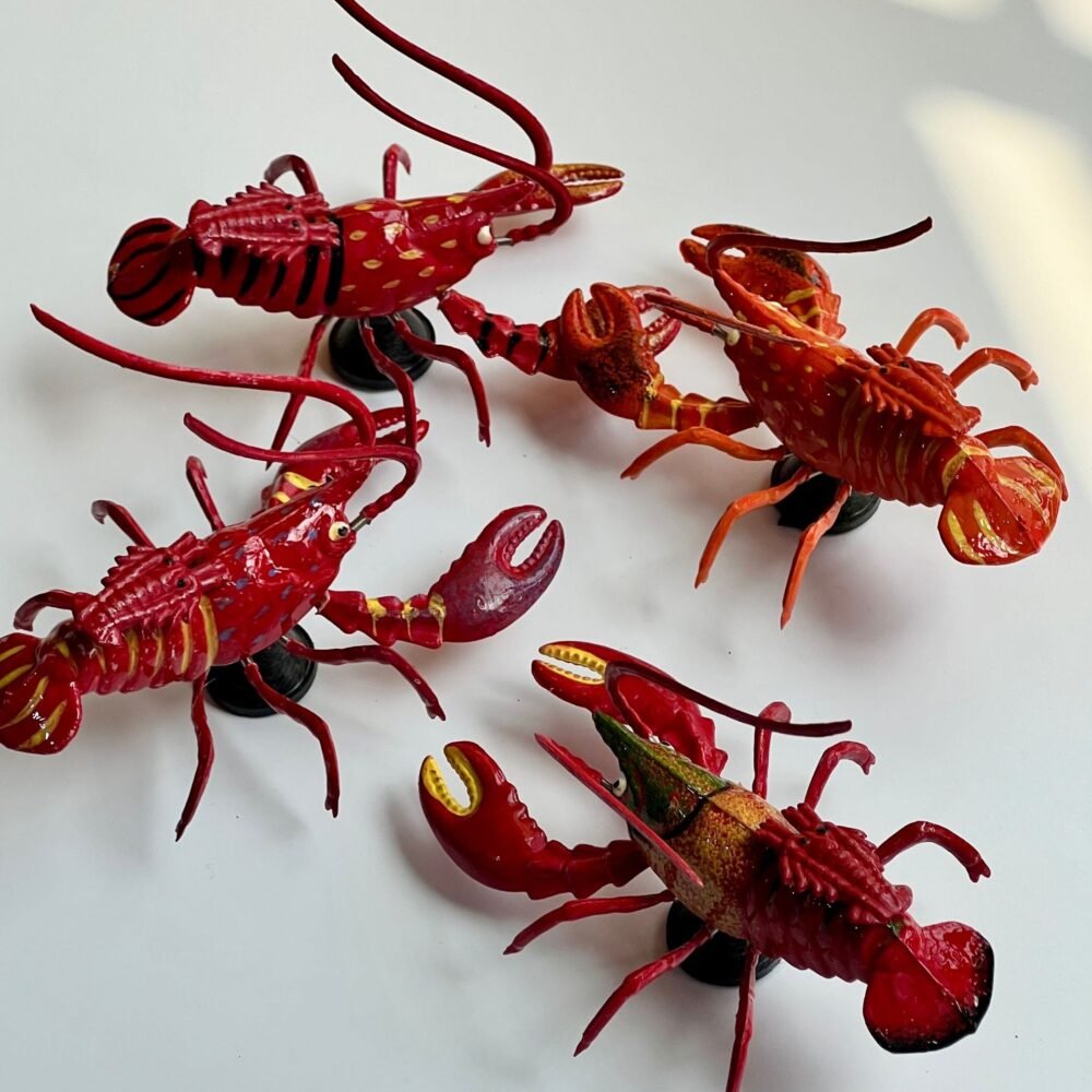 wholesale adorable realistic lobster-shaped fridge magnets with movable limbs, colorful painted design for home daily use factory direct