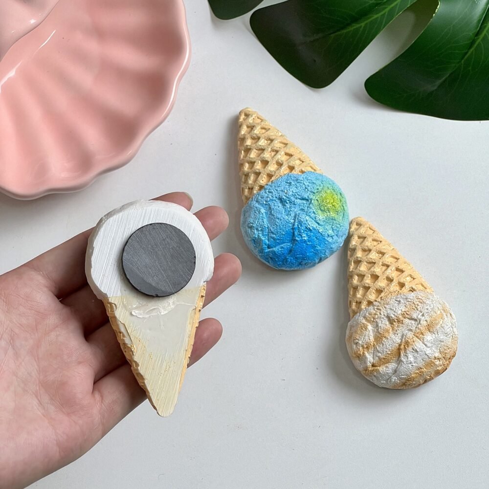wholesale cartoon resin painted craftsmanship, cute ice cream-shaped fridge magnets for home daily decorations factory direct