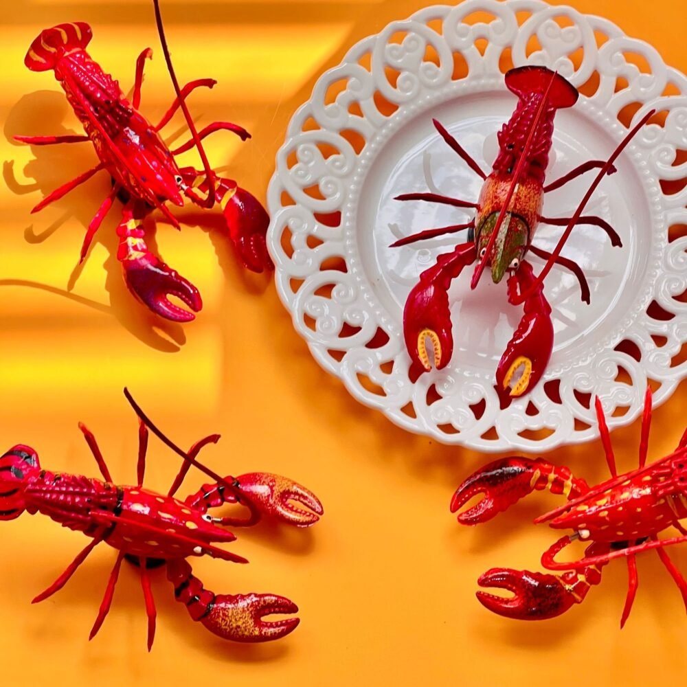 wholesale adorable realistic lobster-shaped fridge magnets with movable limbs, colorful painted design for home daily use factory direct
