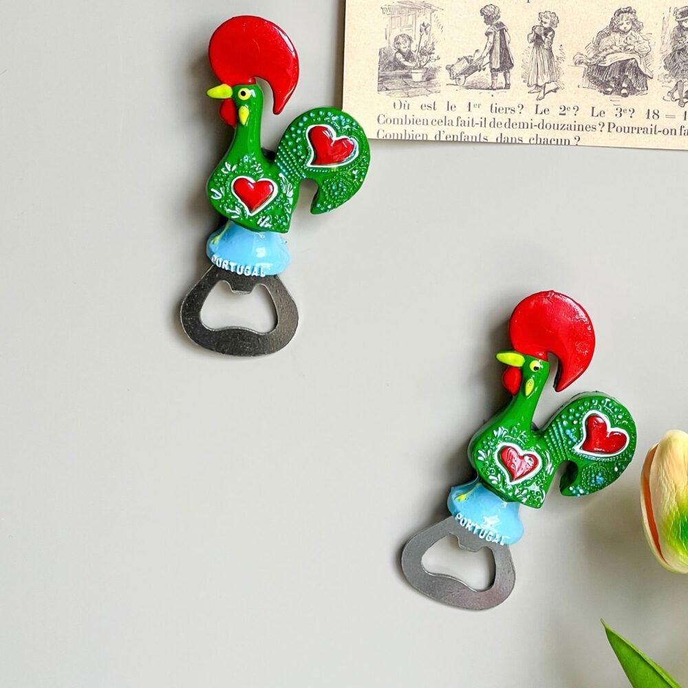 wholesale rooster and lizard-shaped fridge magnets, travel souvenirs, home decorative crafts, creative resin bottle openers factory direct