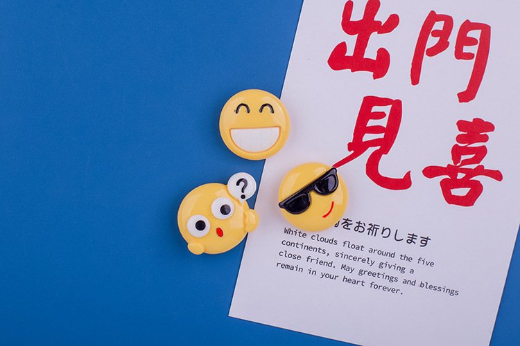 wholesale 3d creative funny and wacky emoji yellow smiley fridge magnets, magnetic stickers, home decorative magnetic stickers factory direct