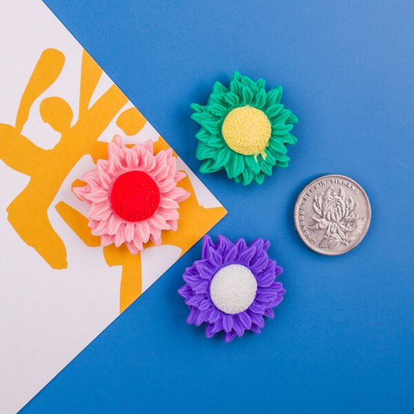 wholesale flower magnetic stickers, sunflower thumbtacks, flat head nails, kindergarten creative ins art thumbtacks, message decorations factory direct