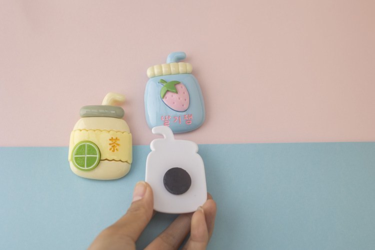 wholesale 3d simulated baby bottles and drink bottles, cute summer fridge magnets, flower magnetic decorations, iron magnets for fridge decorations factory direct