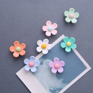 wholesale special price flower fridge magnets, five-petal flowers strong magnetic ironstone, creative fresh and artistic magnetic stickers customized factory direct