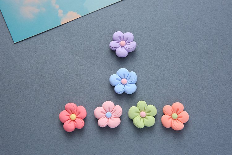 wholesale cartoon cute daisies fridge magnets, magnetic stickers, fruit magnetic stickers, flower whiteboard stickers, message stickers, food magnet teaching aids factory direct