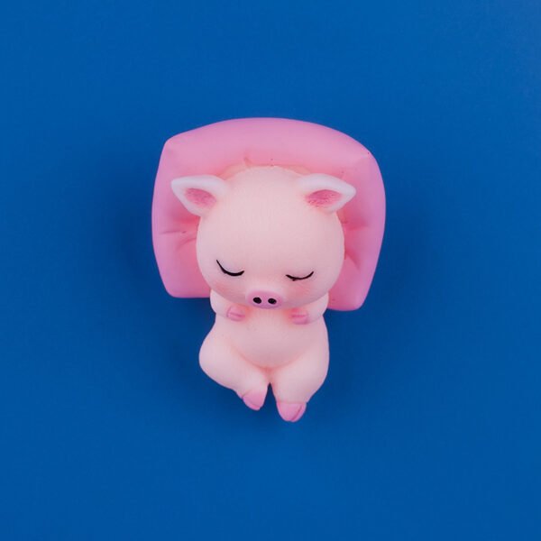 wholesale animal fridge magnets: pandas, pink pigs, little dogs, white rabbits, sleeping beds, tablecloths factory direct