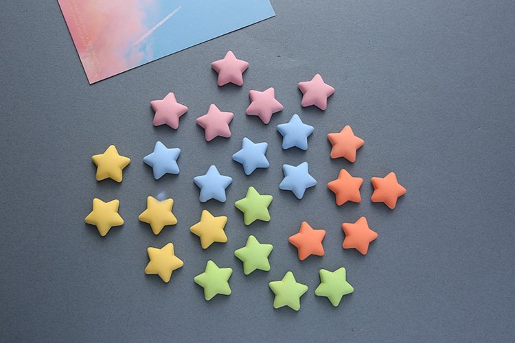 wholesale gummy heart and star-shaped magnetic fridge magnets, slotted board decorations, fixing instant photo magnets factory direct