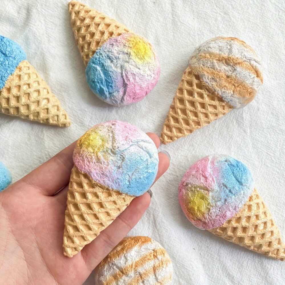 wholesale cartoon resin painted craftsmanship, cute ice cream-shaped fridge magnets for home daily decorations factory direct