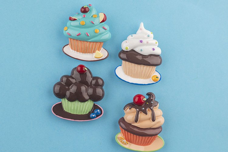 wholesale realistic 3d ice cream cone and cake fridge magnets, magnetic stickers, refrigerator door decorations, ironstone magnets, magnetic iron photo stickers factory direct
