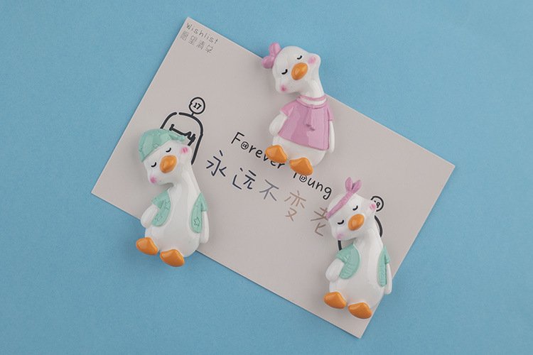 wholesale minimalist creative cartoon cute leaning duck magnetic resin fridge magnets, 3d magnetic attraction for home decoration factory direct