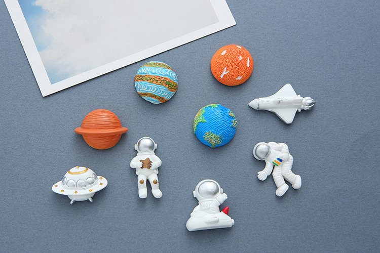 wholesale astronaut fridge magnets, magnetic stickers, space shuttle iron magnets, creative space fridge decorations, message stickers factory direct
