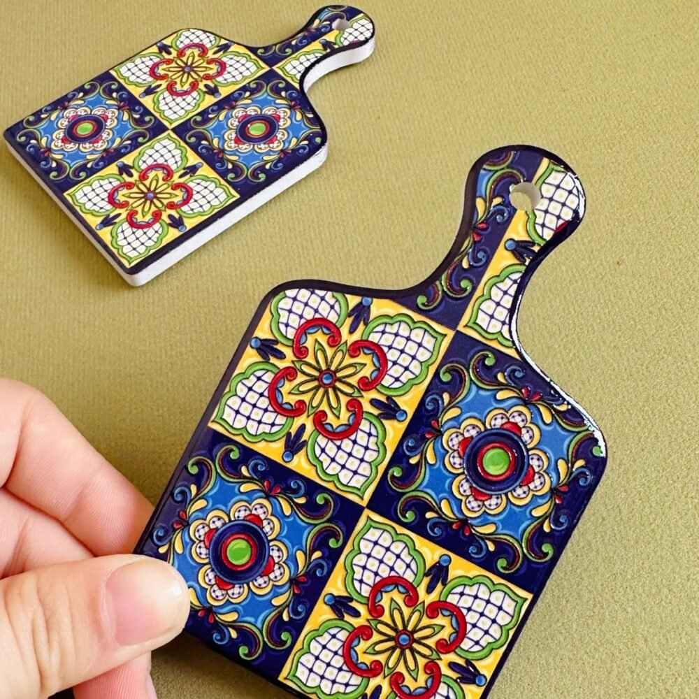 wholesale embossed cutting board-shaped fridge magnets with retro color patterns, european and american style magnetic stickers for home decoration factory direct