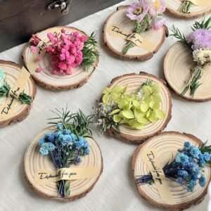 wholesale natural wood-colored handcrafted dried flower bouquets, tree ring wood slices magnetic decorative fridge magnets for home daily use factory direct