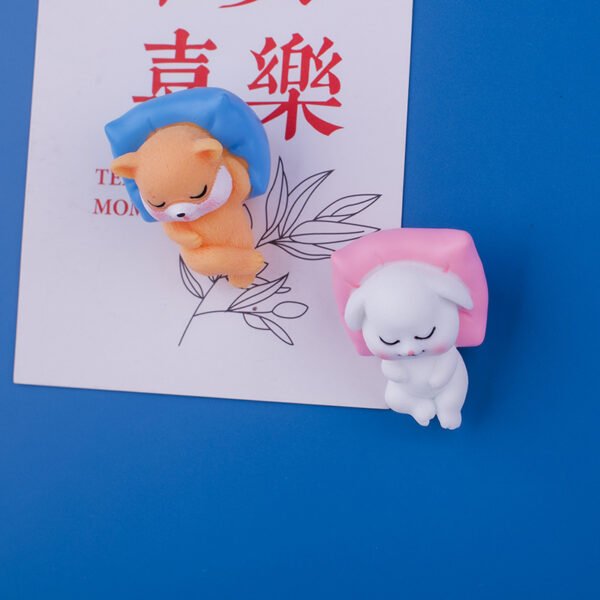 wholesale animal fridge magnets: pandas, pink pigs, little dogs, white rabbits, sleeping beds, tablecloths factory direct