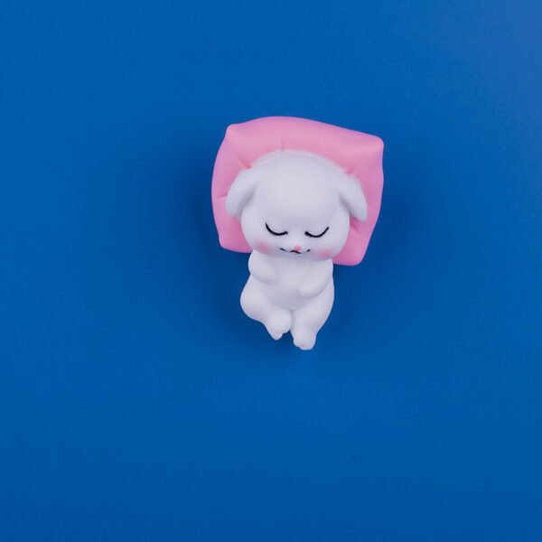 wholesale animal fridge magnets: pandas, pink pigs, little dogs, white rabbits, sleeping beds, tablecloths factory direct