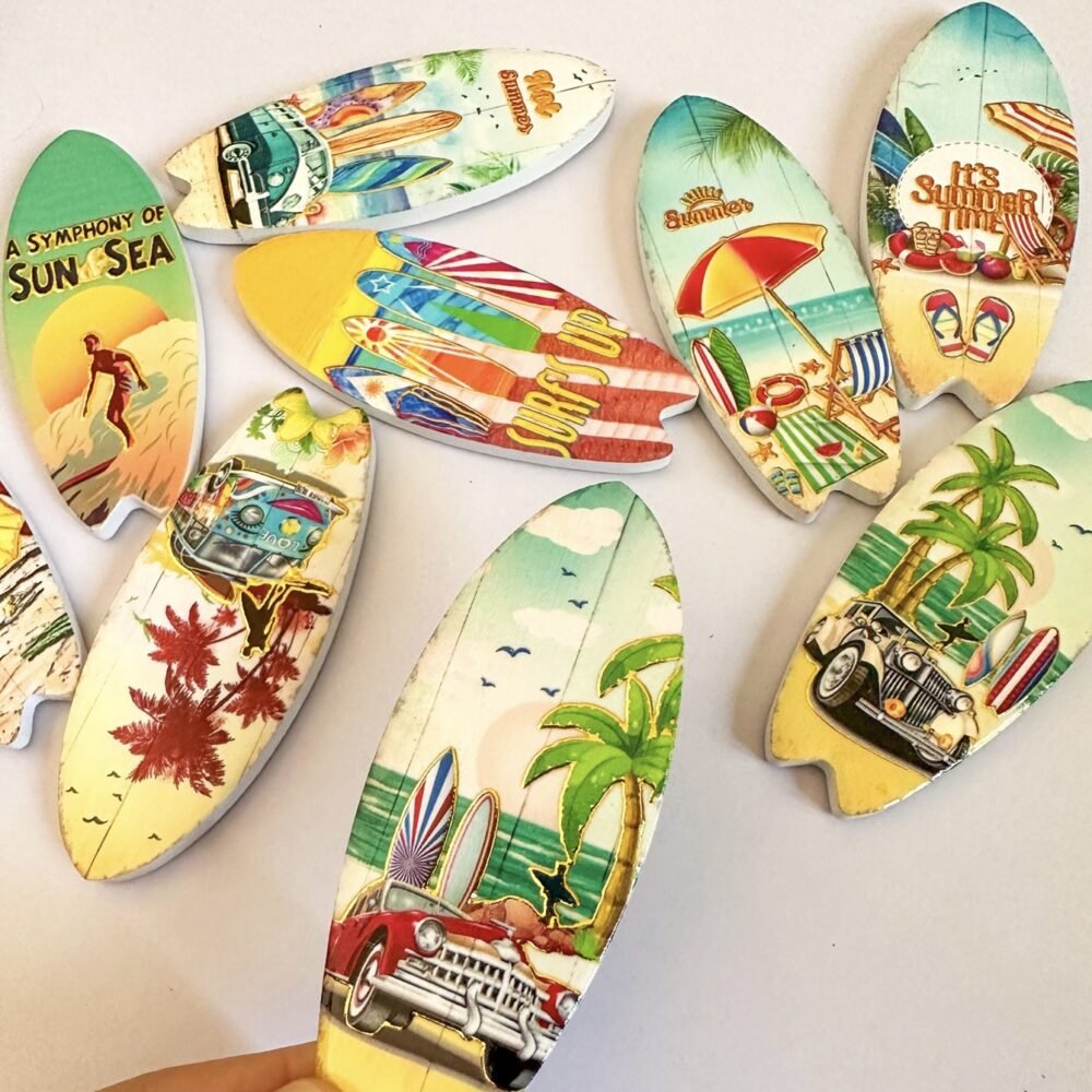 wholesale skateboard-shaped fridge magnets with gold-plated craftsmanship, 3d texture, unique and creative ceramic design for decorative crafts factory direct