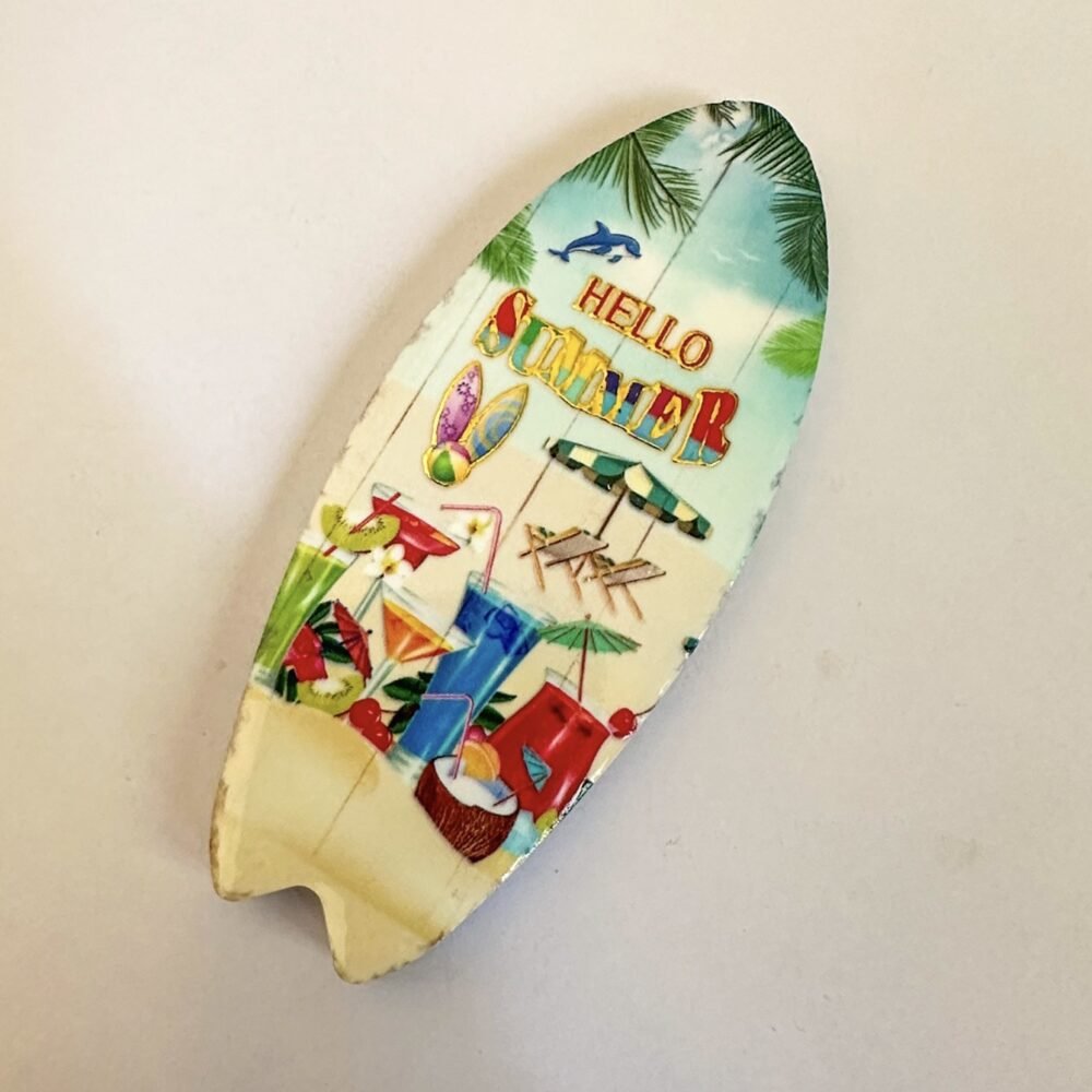 wholesale skateboard-shaped fridge magnets with gold-plated craftsmanship, 3d texture, unique and creative ceramic design for decorative crafts factory direct