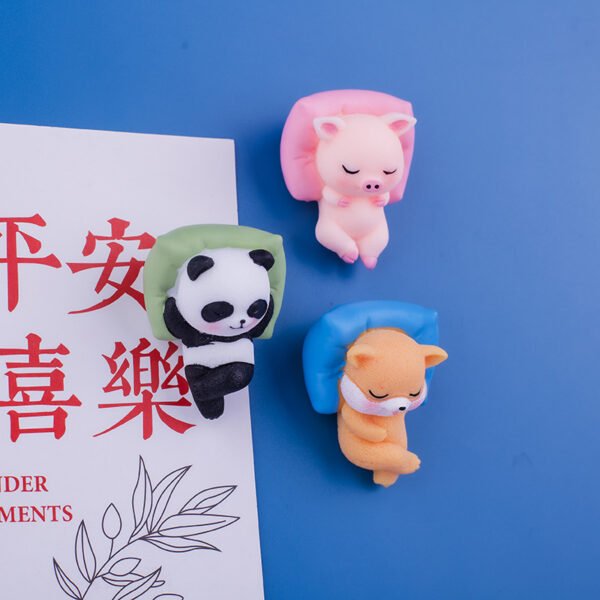 wholesale animal fridge magnets: pandas, pink pigs, little dogs, white rabbits, sleeping beds, tablecloths factory direct