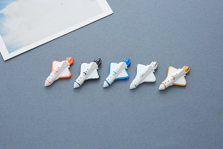 wholesale astronaut fridge magnets, magnetic stickers, space shuttle iron magnets, creative space fridge decorations, message stickers factory direct