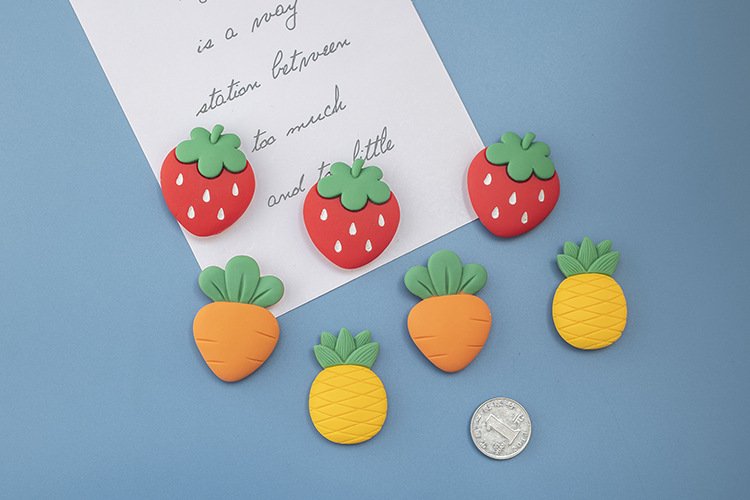 wholesale cute carrot fridge magnets, strong magnetic stickers, creative magnetic stickers for children's early education with carrots, strawberries, pineapples factory direct