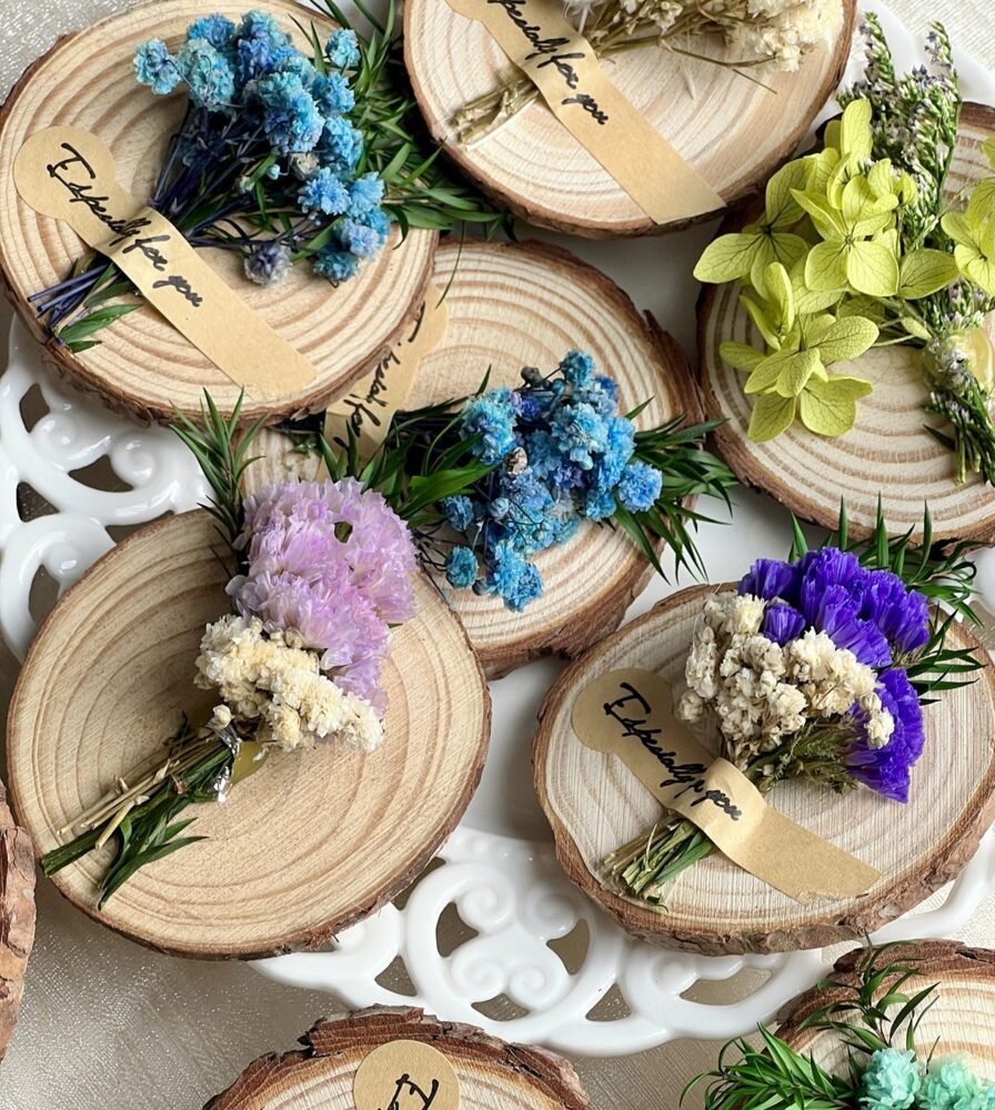 wholesale natural wood-colored handcrafted dried flower bouquets, tree ring wood slices magnetic decorative fridge magnets for home daily use factory direct