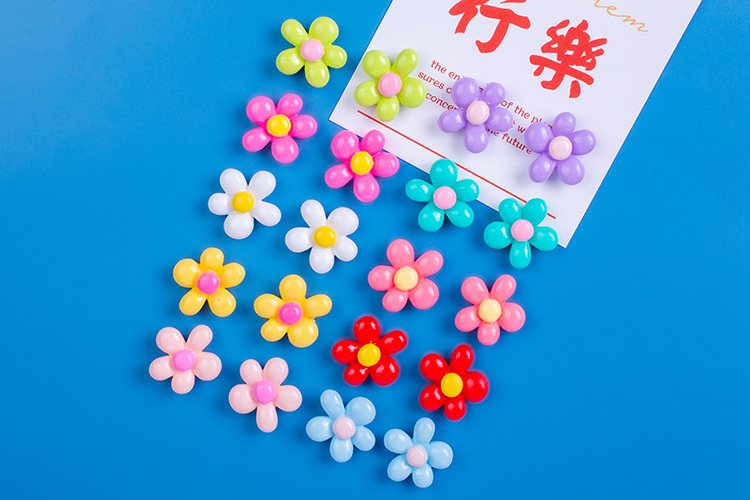 wholesale adorable 3d five-petal flower fridge magnets, magnetic attraction, instant photo fixing, high aesthetic home decorative magnets factory direct