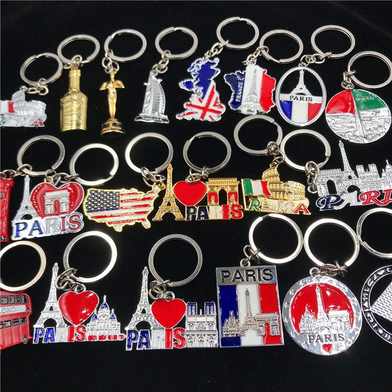 metal keychain tourist souvenir american map