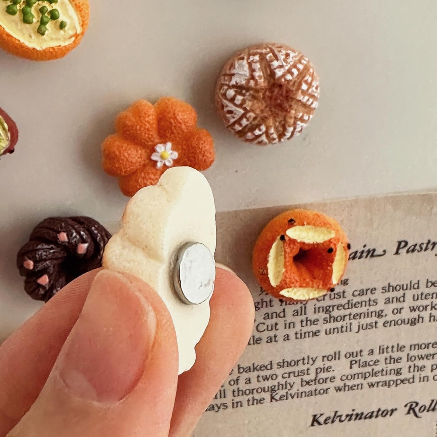 wholesale fridge magnets set - 12 mini bread-themed magnet cute magnetic refrigerator accessories small decorative kitchen magnets for notes, photos and organization factory & supplier oem