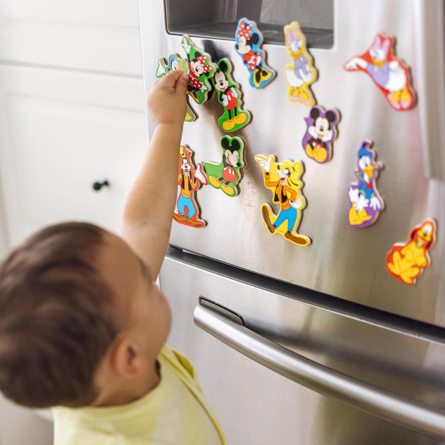 wholesale disney junior mickey mouse clubhouse wooden magnetic friends (pack of 15 magnets) factory & supplier oem