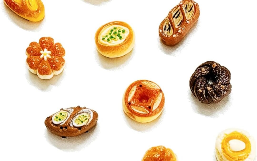 Wholesale 24Pcs Mini Bread Fridge Magnets, Fun 3D Resin Decorative Refrigerator Magnets, Funny Small Food Magnets for Fridge, Cute Colorful Decoration, for Whiteboard Fridge Lockers Kitchen Office Home Factory & Supplier OEM